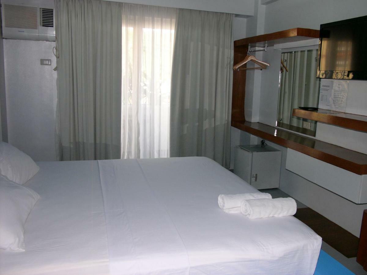 Lsm Square Residences Inn